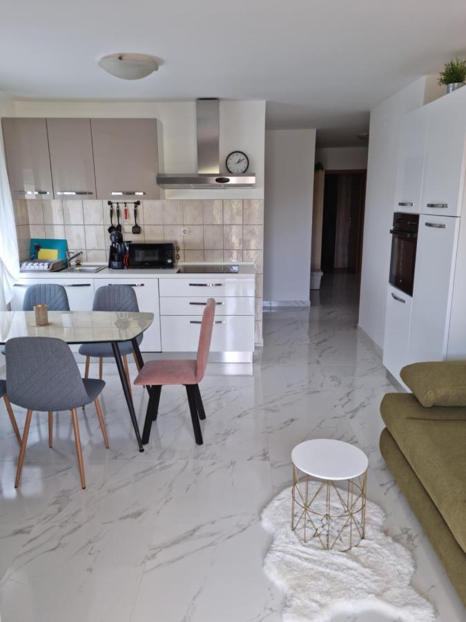 Apartments Zoretic Malinska Zewnętrze zdjęcie